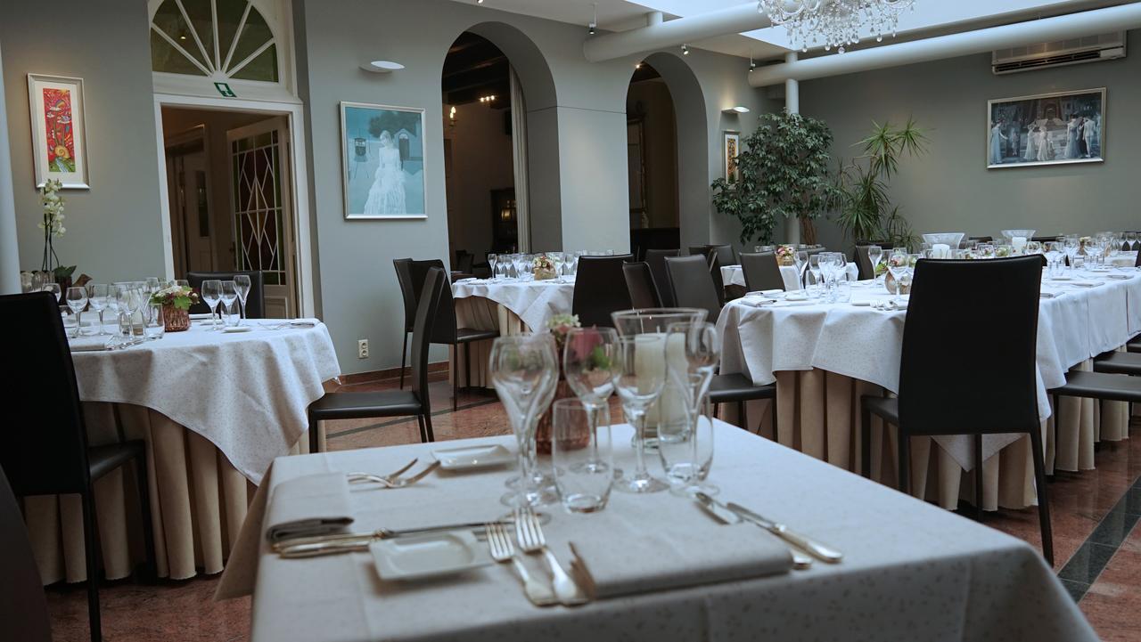 Hotel Croonhof Veurne Buitenkant foto