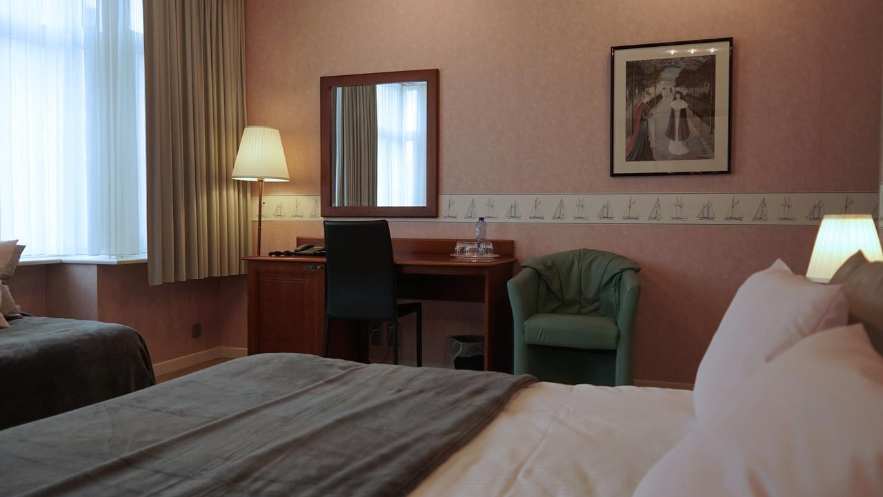 Hotel Croonhof Veurne Buitenkant foto